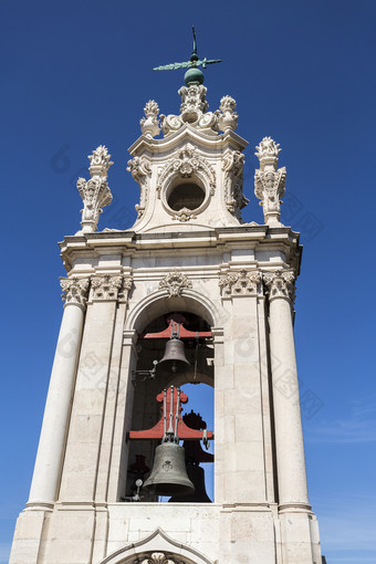 细节的钟的晚些时候巴洛克式的和新古典主义皇家教堂和修道院的大多数神圣的心耶稣建晚些时候世纪里斯本葡萄牙