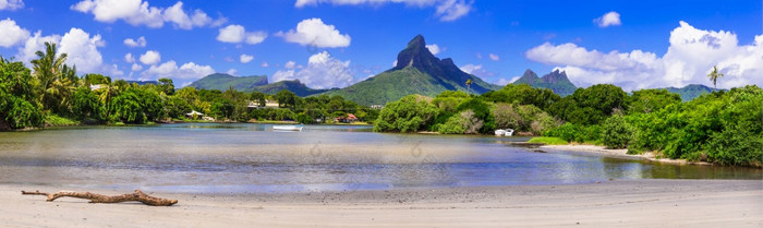 风景优美的自然毛里求斯岛rempart山视图从绢毛猴湾自然毛里求斯岛