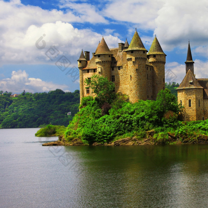 中世纪的城堡法国酒庄秋天世纪城堡半岛lanobre