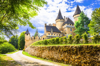 中世纪的城堡法国普伊马丁多尔多涅酒庄普伊马丁