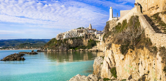 意大利夏天假期普利亚大区风景如画的沿海小镇你来南意大利