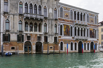 威尼斯意大利4月街的观点<strong>运河</strong>而且古老的体系结构威尼斯意大利威尼斯城市东北意大利选址集团小岛屿分离<strong>运河</strong>而且有关桥梁