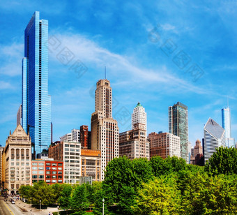芝加哥五月市中心芝加哥与遗产塔五月芝加哥rsquo故事摩天大楼而且的纤细的住宅塔而且多用途讲台上位于附近的千禧年公园