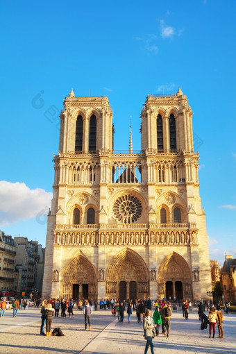 巴黎11月我们的爵士巴黎大教堂11月巴黎法国这是的最好的例子法国哥特体系结构和的最大和大多数著名的教堂建筑的世界