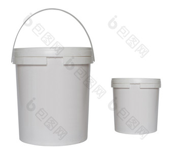 两个白色塑料桶孤立的白色背景两个白色塑料桶孤立的