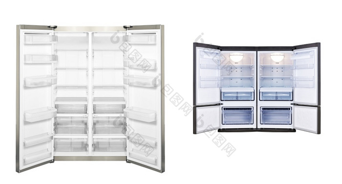 冰箱与开放通过孤立的白色背景冰箱与开放通过孤立的