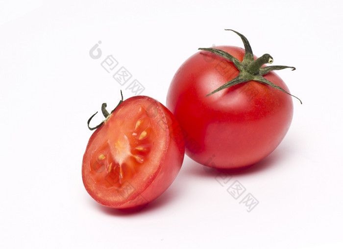 新鲜的西红柿孤立的白色