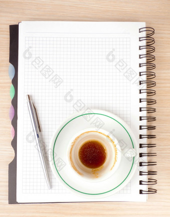 空白页面空杯咖啡笔孤立的白色背景空白页面空杯咖啡笔