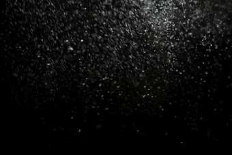 下降雪下来的黑色的背景下降雪下来的黑色的背景