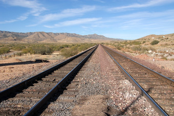 铁路行附近朴树亚利桑那州