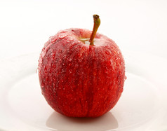 红色的苹果白色板对白色背景