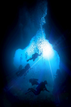 潜水潜水梦想洞穴