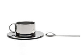 不锈钢咖啡杯飞碟而且勺子不锈钢咖啡杯飞碟而且勺子白色背景孤立的