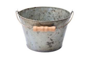 <strong>家居用品</strong>老饱经风霜生锈的镀锌的桶孤立的白色背景镀锌的桶