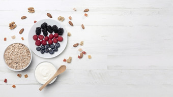 yougurt与水果复制空间高决议照片yougurt与水果复制空间高质量照片