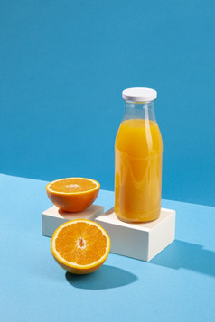 高角橙色汁瓶