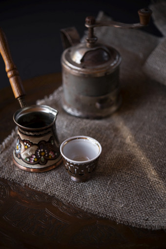 高视图古董土耳其水壶咖啡