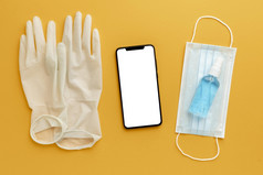 平躺手套与智能手机手洗手液