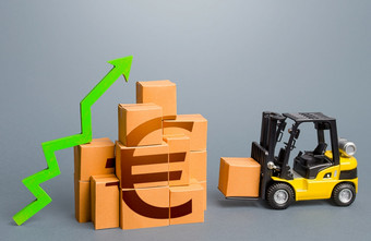叉车和堆栈盒子与欧元象征和绿色箭头销售增长概念生产运费货物增加<strong>进口</strong>和出口经济复苏世界贸易交通<strong>高</strong>收入