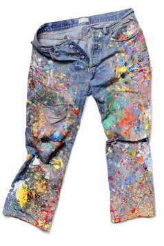 老牛仔裤覆盖与丙烯酸艺术家rsquo油漆