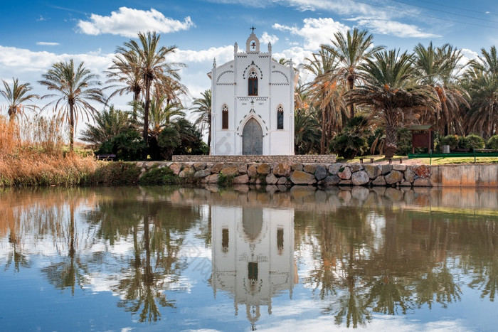 视图的小天地部分地peixets教堂阿尔博拉亚瓦伦西亚西班牙的小天地部分地peixets教堂阿尔博拉亚瓦伦西亚西班牙