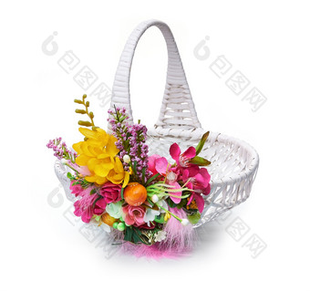 复活节篮子从花安排白色背景