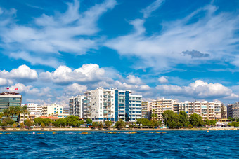 住宅建筑沿着利马索尔海滨<strong>塞浦路斯</strong>住宅建筑沿着利马索尔海滨<strong>塞浦路斯</strong>