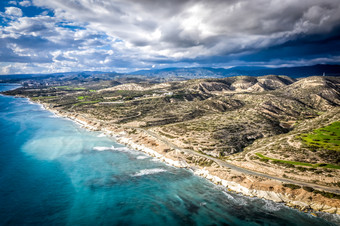 空中视图白色岩石海滩莫纳格鲁利村区域利马索尔区塞浦路斯空中视图白色岩石海滩莫纳格鲁利村区域利马索尔区塞浦路斯