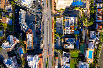 空中城市视图与道路房子建筑和停车很多<strong>利马</strong>索尔塞浦路斯空中城市视图与道路房子建筑和停车很多<strong>利马</strong>索尔塞浦路斯