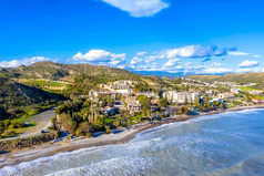 视图海滩和酒店皮苏里利马索尔区塞浦路斯