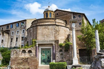 寺庙罗穆卢斯的罗马论坛罗马意大利寺庙罗穆卢斯的罗马论坛罗马意大利rsquo完整的因为是转成的入口的教堂圣人cosma和达米亚诺