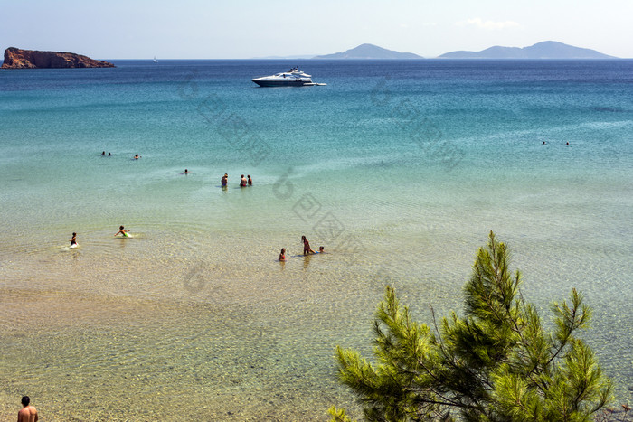 Alonissos希腊8月toutists海滩Alonissos斯波拉得岛希腊海滩Alonissos希腊
