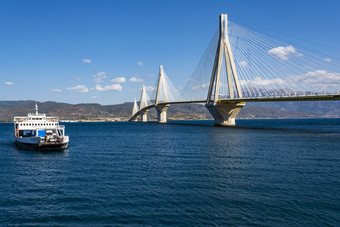 斜拉桥悬架桥穿越哥林多海湾海峡<strong>希腊</strong>一个的世界rsquo最长的设计载荷斜拉桥桥梁和的最长的的完全暂停类型斜拉桥悬架桥穿越哥林多海湾海峡<strong>希腊</strong>