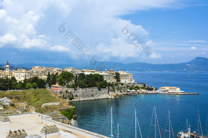 风景如画的视图的城市科孚岛从的堡垒的科孚岛小镇希腊风景如画的视图的城市科孚岛从的堡垒的科孚岛小镇希腊