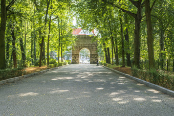拱的退出特雷普托公园柏林德国拱的退出特雷普托公园柏林德国