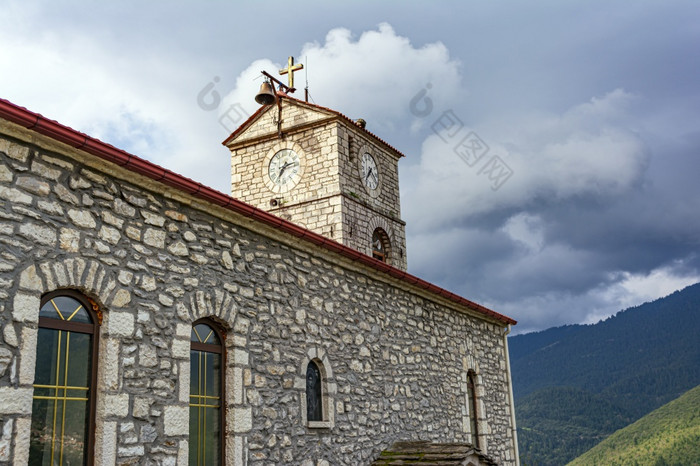 视图石头传统的教堂埃夫里塔尼亚希腊石头传统的教堂埃夫里塔尼亚希腊