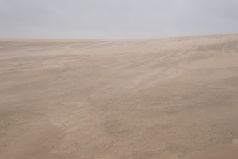 沙子吹在沙子沙丘沙子吹在沙子沙丘风狂风暴雨的一天