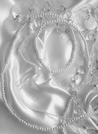 白色珍珠而且珍珠以前白色丝绸缎可以使用<strong>婚礼背景</strong>