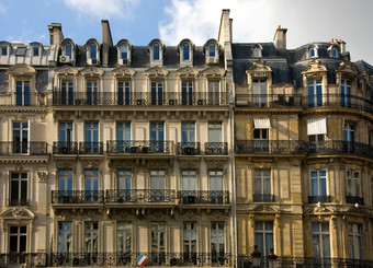 巴黎公寓建筑附近的河他的巴黎法国