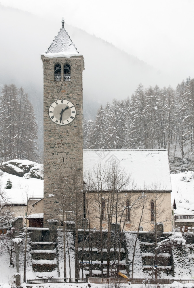 小教堂的村苏施瑞士