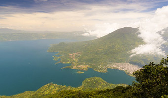 空中视图湖阿蒂特兰从的峰会火山三佩德罗危地马拉中央美国