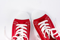 一对红色的鞋子白色背景