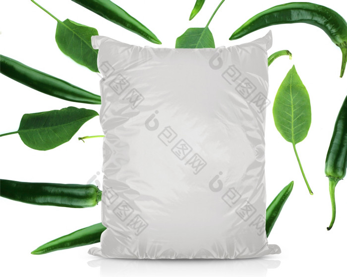 白色空白箔食物袋包装为胡椒香料香芯片塑料包模板准备好了为你的设计与剪裁工作路径
