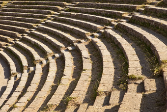 部分的石头座位区域的<strong>剧院</strong>古老<strong>剧院</strong>的老希腊而且罗马<strong>剧院</strong>仍然使用为音乐的其他表演