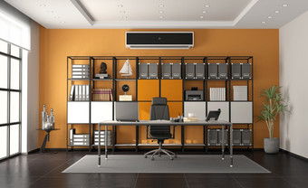 灰色的和橙色现代办公室与<strong>极简</strong>主义桌子上和大书柜背景呈现灰色的和橙色现代办公室