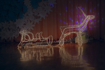 仙女鹿使从加兰与雪橇圣诞节装饰节日大厅圣诞节和新一年rsquo冬天假期灯加兰灯玩具新一年rsquo夏娃快乐新一年和圣诞节节日灯仙女鹿使从加兰与雪橇圣诞节装饰节日大厅