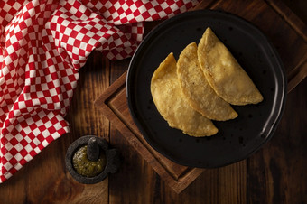 点了豁免传统的墨西哥开胃菜歌海娜茶深炸手工制作的玉米玉米粉圆饼那可以填满与宽各种成分奶酪猪肉<strong>皮肉</strong>等
