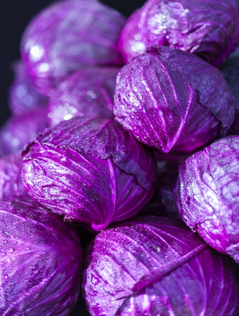 紫色的卷心<strong>菜市场</strong>的地方的红色的卷心菜的市场关闭