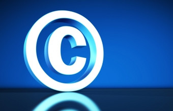 知识财产和数字版权法律概念上的插图与版权象征和图标蓝色的背景