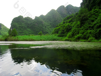 景观与moutain和河页<strong>安保</strong>兵越南